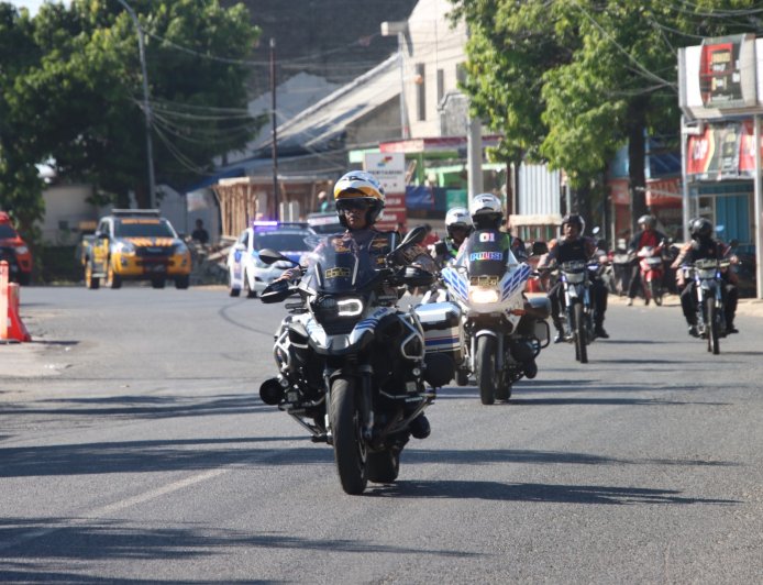 Polres Sumenep Patroli Skala Besar Pastikan Perayaan 1 Suro Kondusif